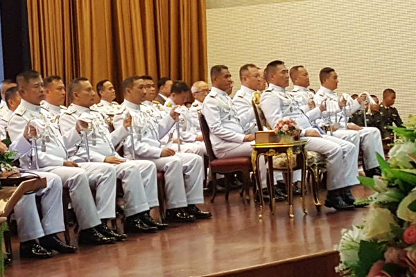 บิ๊กแป๊ะควงรอง ผบ.ตร.ประดับยศ 274 ว่าที่ร้อยตำรวจตรี น.ร.ต. 71