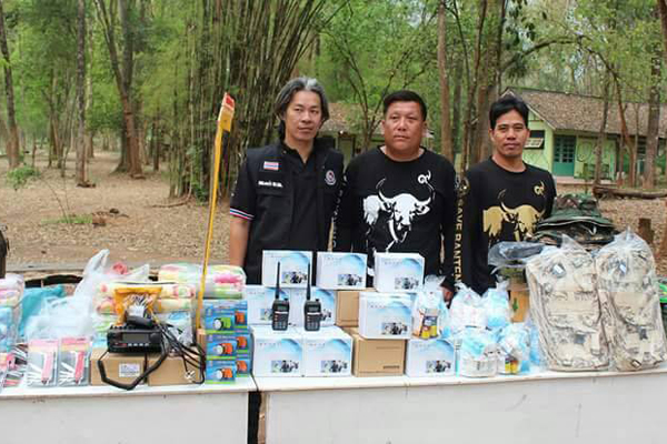 กลุ่มเพื่อน 23 ทำดีด้วยใจ มอบวิทยุสื่อสารเป้เดินป่าอุปกรณ์ยังชีพ ให้ศูนย์ศึกษาธรรมชาติและสัตว์ป่ากาญจนบุรี