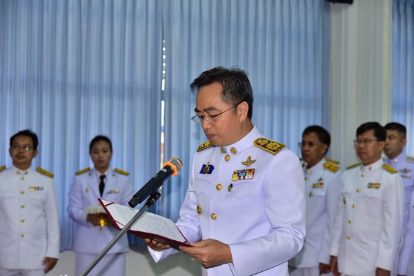 นครปฐม จัดพิธีถวายเครื่องราชสักการะเนื่องในวันมาตรฐานฝีมือแรงงาน