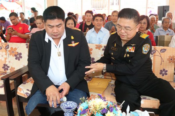 เปิดงานประจำปีปิดทองหลาวงพ่อโต ประจำปี 2561