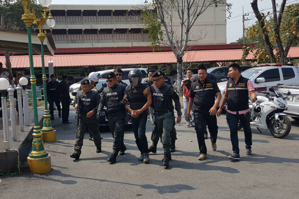 รวบแล้วไอ้พลเก้านิ้ว