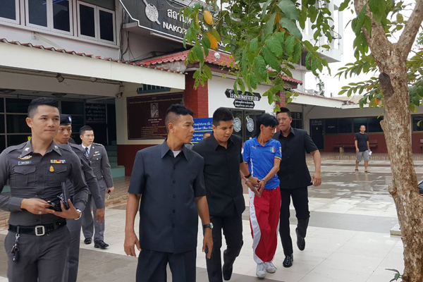 บิ๊กโจ๊กแถลงจับแท็กซี่ทิ้งนักท่องเที่ยวต่างชาติที่นครปฐมอ้างมึนแล้วลืม