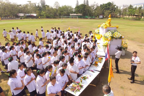 วัดป่าศรัทธาธรรม ร่วมกับ ร.ร.กำแพงแสนวิทยา จัดกิจกรรมเนื่องในวันมาฆบูชา