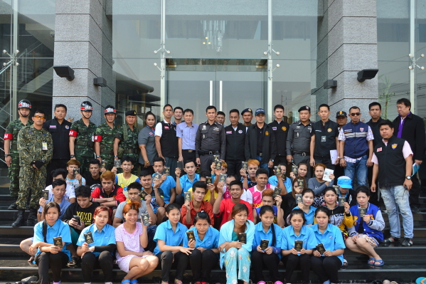 นครปฐม สนธิกำลังทุกภาคส่วนลงพื้นที่ตรวจสอบสถานประกอบการ