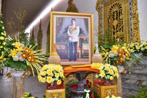 พระราชทานผ้าพระกฐิน ถวายพระสงฆ์จำพรรษาถ้วนไตรมาส ณ วัดไร่ขิง