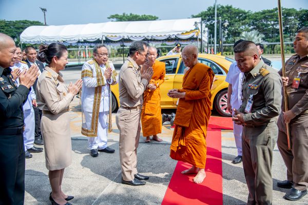 สมเด็จพระสังฆราชฯ เสด็จมาทรงเป็นประธานในพิธีประทานปริญญาบัตร