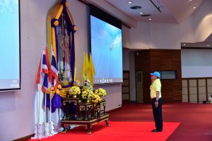 ผู้ว่าราชการจังหวัดนครปฐม นำพสกนิกรชมการถ่ายทอดสดกิจกรรมในช่วงพระราชพิธีเสด็จพระราชดำเนินเลียบพระนคร โดยขบวนพยุหยาตราทางชลมารค เนื่องในพระราชพิธีบรมราชาภิเษก พุทธศักราช 2562