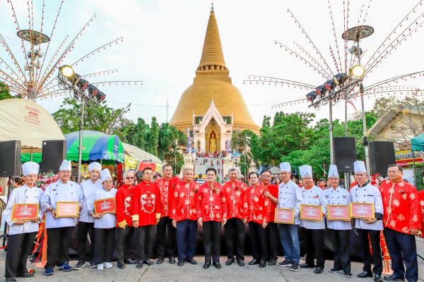 รัฐมนตรี ว่าการกระทรวงพาณิชย์ เป็นประธานเปิดงานหอการค้านครปฐมแฟร์ 2020