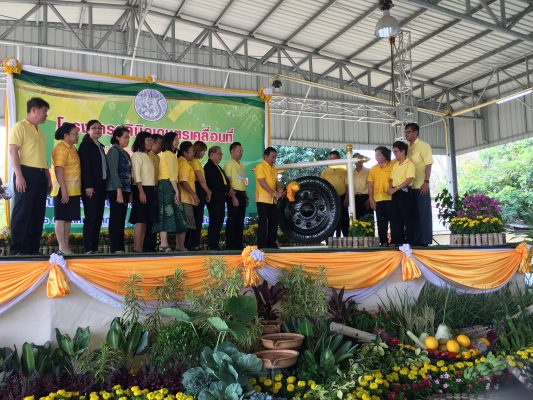 เกษตรกรจำนวนมาก ร่วมโครงการคลินิกเกษตรเคลื่อนที่ ที่อำเภอหนองหญ้าไซจังหวัดสุพรรณบุรี