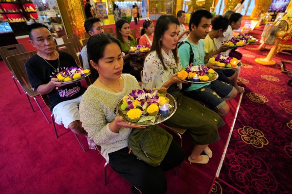 เจ้าอาวาสวัดไผ่ล้อม จ.นครปฐม ตั้งสำนักงานฌาปนสถานศพผู้ยากไร้ จัดพิธีกรรมทางศาสนา สวด เผา ฟรี !!! ไม่มีค่าใช้จ่าย