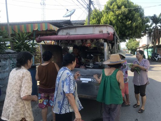 รถเร่ขายกับข้าวตามบ้านขายดีหลังโควิดระบาด ปชช.ไม่ออกจากบ้าน