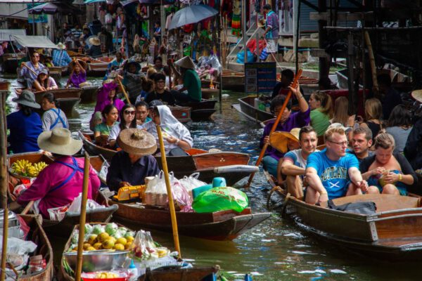 Hot Deal คิดถึงดำเนิน * โปรโมชั่นโดนใจคนไทย *