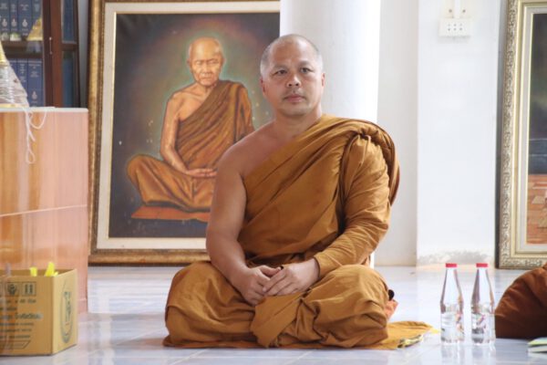 อุบลราชธานี เมืองดอกบัวงาม แม่น้ำสองสี อธิบดี พช. ส่งใจ-เสริมพลัง แก่ผู้เข้าอบรม ในพิธีปิดหลักสูตรวิทยากรและผู้นำการขับเคลื่อนตามหลักปรัชญาเศรษฐกิจพอเพียง รุ่นที่ 1 ตามหลัก "บวร"