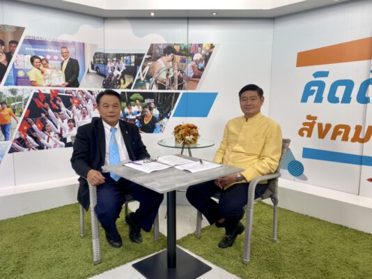 นายพีระศักดิ์​ พอจิต​ สมาชิกวุฒิสภา​ ร่วมบันทึกเทปรายการคิดดีสังคมดี