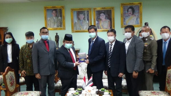 ตรัง กงสุลใหญ่อินโดนีเซียพบปะความร่วมมือกับผู้ว่าฯตรัง