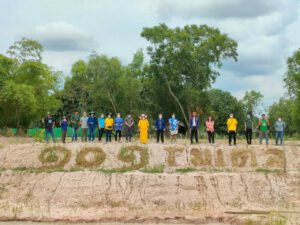 พัฒนาการจังหวัดร้อยเอ็ด (นางนวลจันทร์ ศรีมงคล) ลงพื้นที่สนับสนุนติดตามความก้าวหน้าการดำเนินโครงการพัฒนาพื้นที่ต้นแบบการพัฒนาคุณภาพชีวิตตามหลักทฤษฎีใหม่ประยุกต์สู่ "โคก หนองนา พ.ช.ร้อยเอ็ด" ในพื้นที่อำเภอเมืองร้อยเอ็ด จังหวัดร้อยเอ็ด